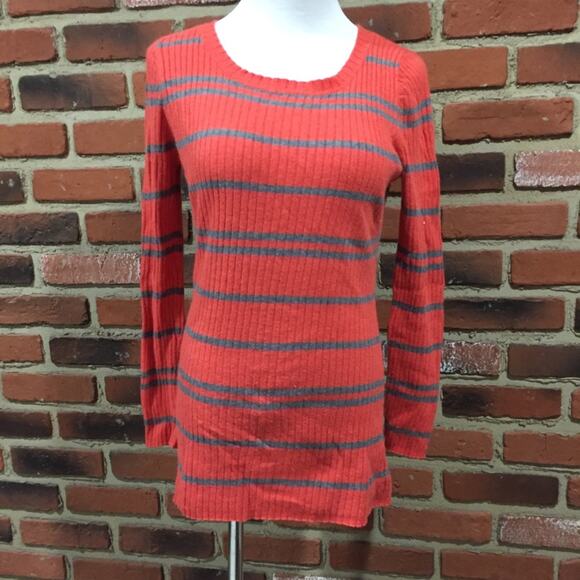 A Pea in the Pod Orange Maternity Sweater sz M Long Sleeve Knit Maternity Top - Picture 2 of 5